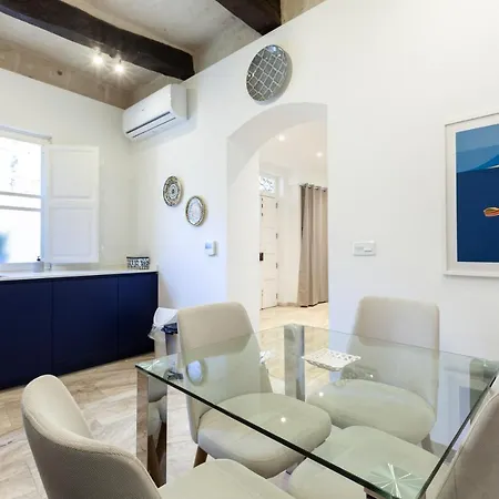Zbg245- Private Modern House Of Character *
