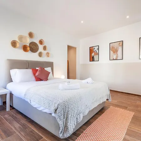 Zbg245- Private Modern House Of Character * Żebbuġ